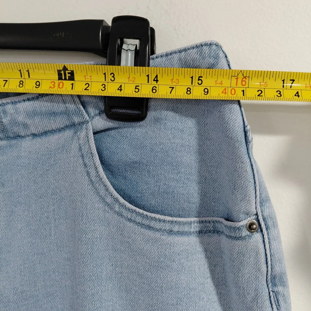 Flamingals Light Wash Denim Jeans Wide Leg Drawstring Waist Size M